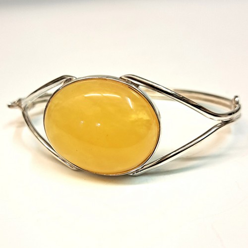 Click to view detail for HWG-2406 Cuff, Oval Yellow Amber $205